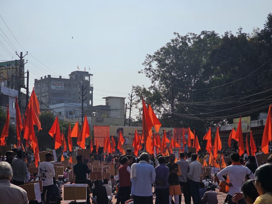 बांग्लादेश में हिंदूओ पर हो रहे अत्याचार के विरोध में प्रदर्शन